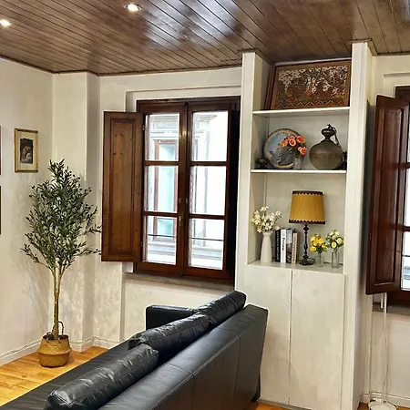 Davanti Al Duomo-appartamento Storico Apartment Florence