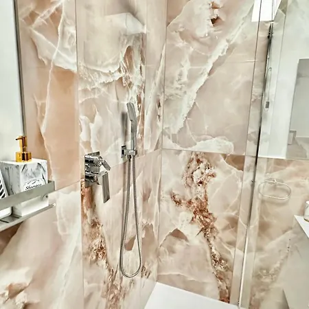 Apartment Davanti Al Duomo-appartamento Storico Florence
