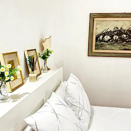 Davanti Al Duomo-appartamento Storico Apartment Florence