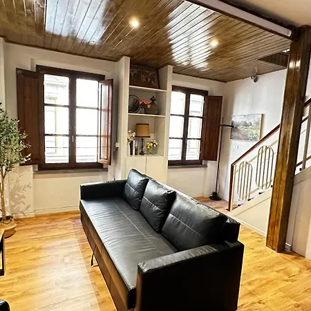 Apartment Davanti Al Duomo-appartamento Storico *