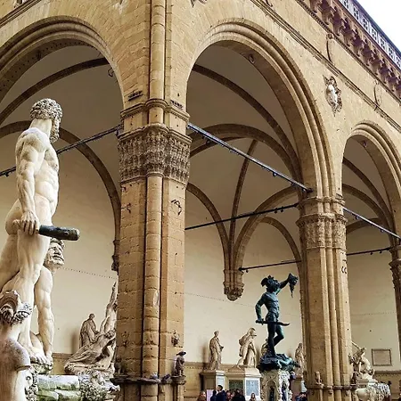 Davanti Al Duomo-appartamento Storico Florence