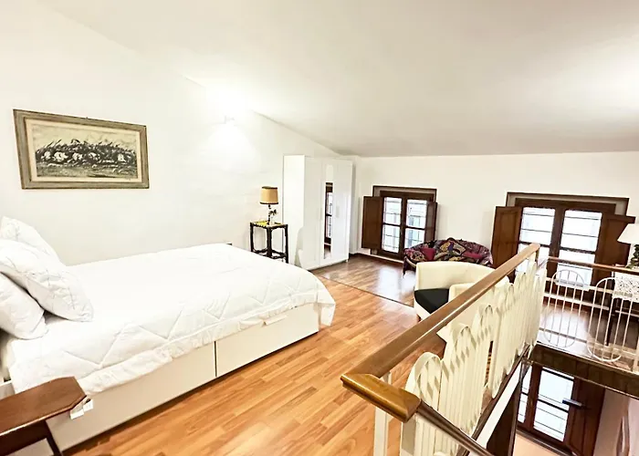 Davanti Al Duomo-appartamento Storico * 피렌체